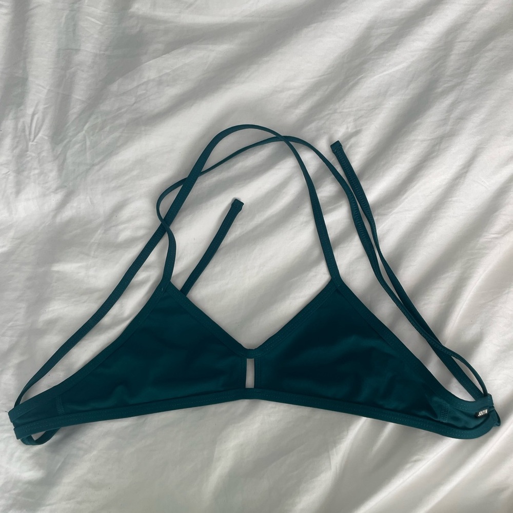 Jolyn Vent Top